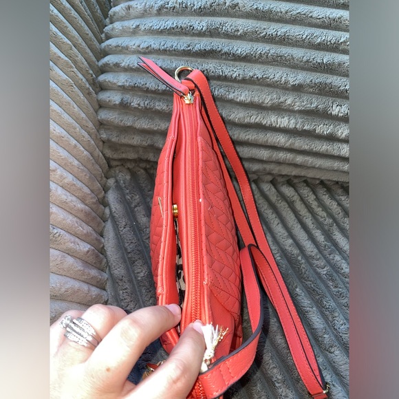 NWT Jessica Simpson coral crossbody - Picture 3 of 12